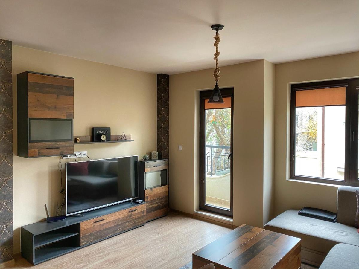 Stylish Urban Apart New 2021 Close To The Beach Varna Buitenkant foto